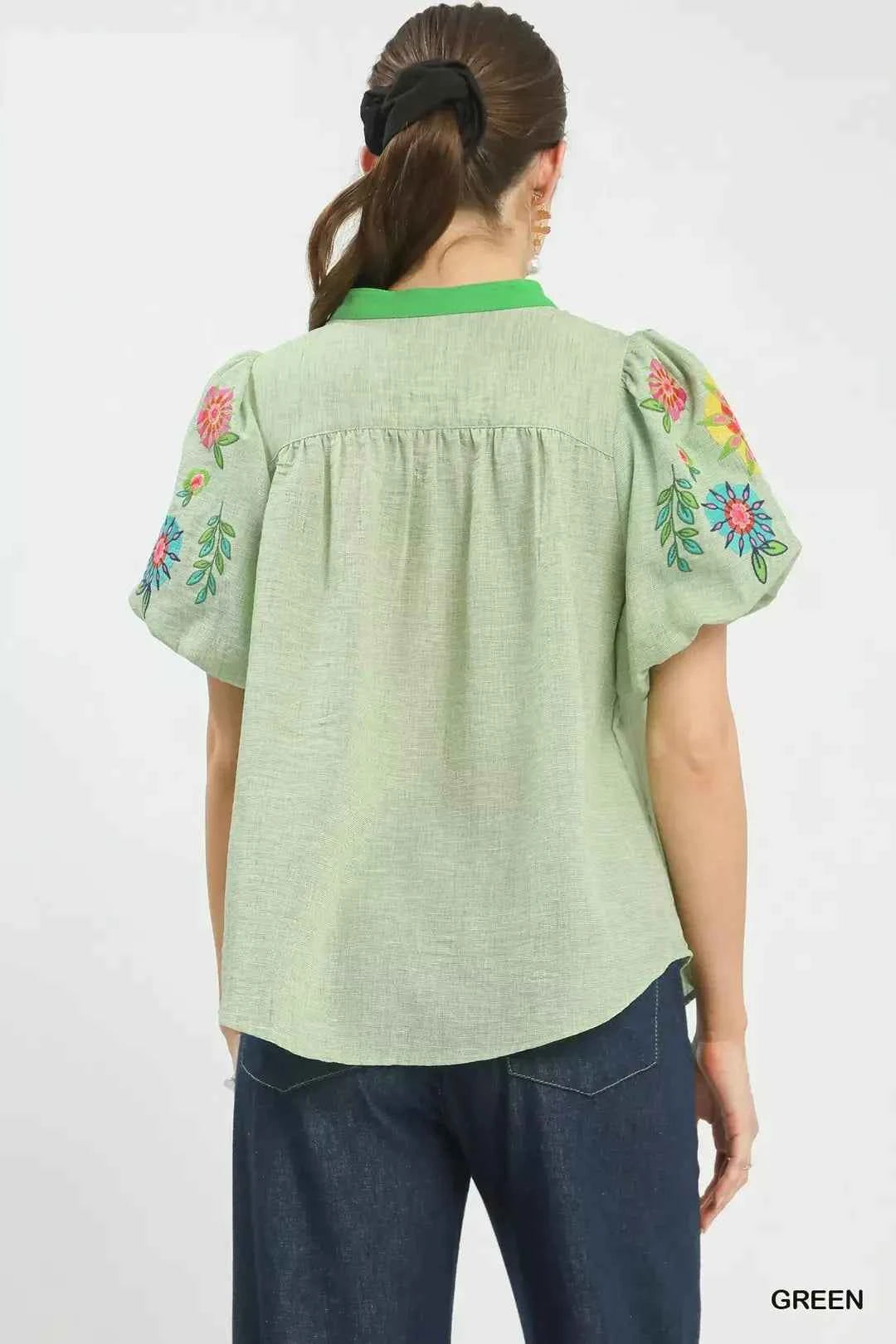 Umgee Embroidered Puff Sleeve Top