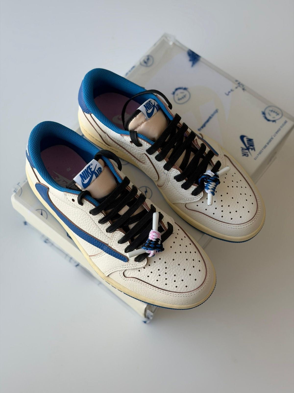 Air Jordan 1 x Travis Scott x Fragment Design DM7866-104
