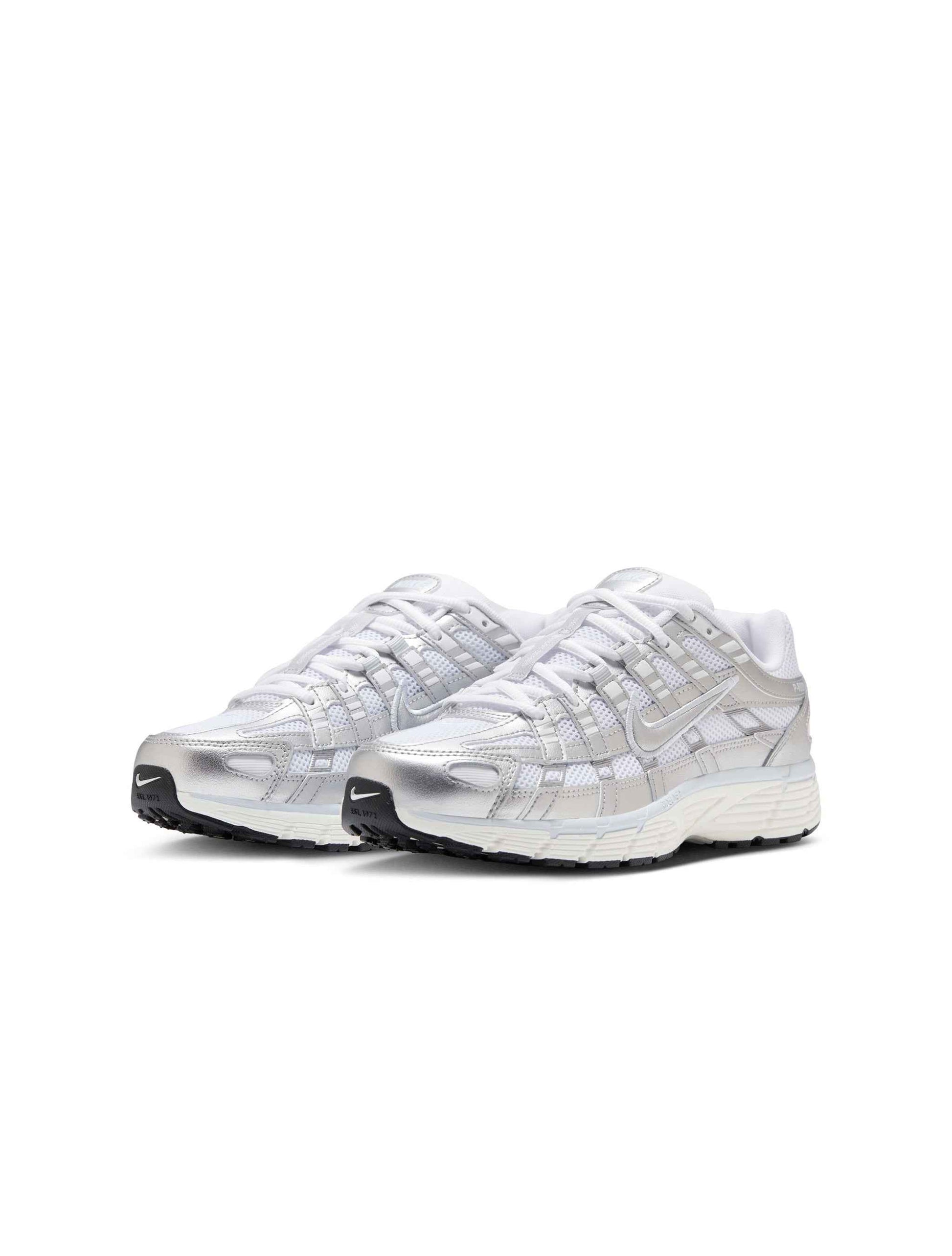 Nike Womens P-6000 - White/Metallic Silver