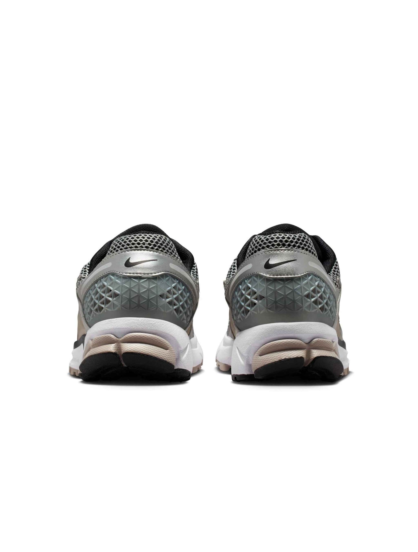 Nike Mens Zoom Vomero 5 - Metallic Silver