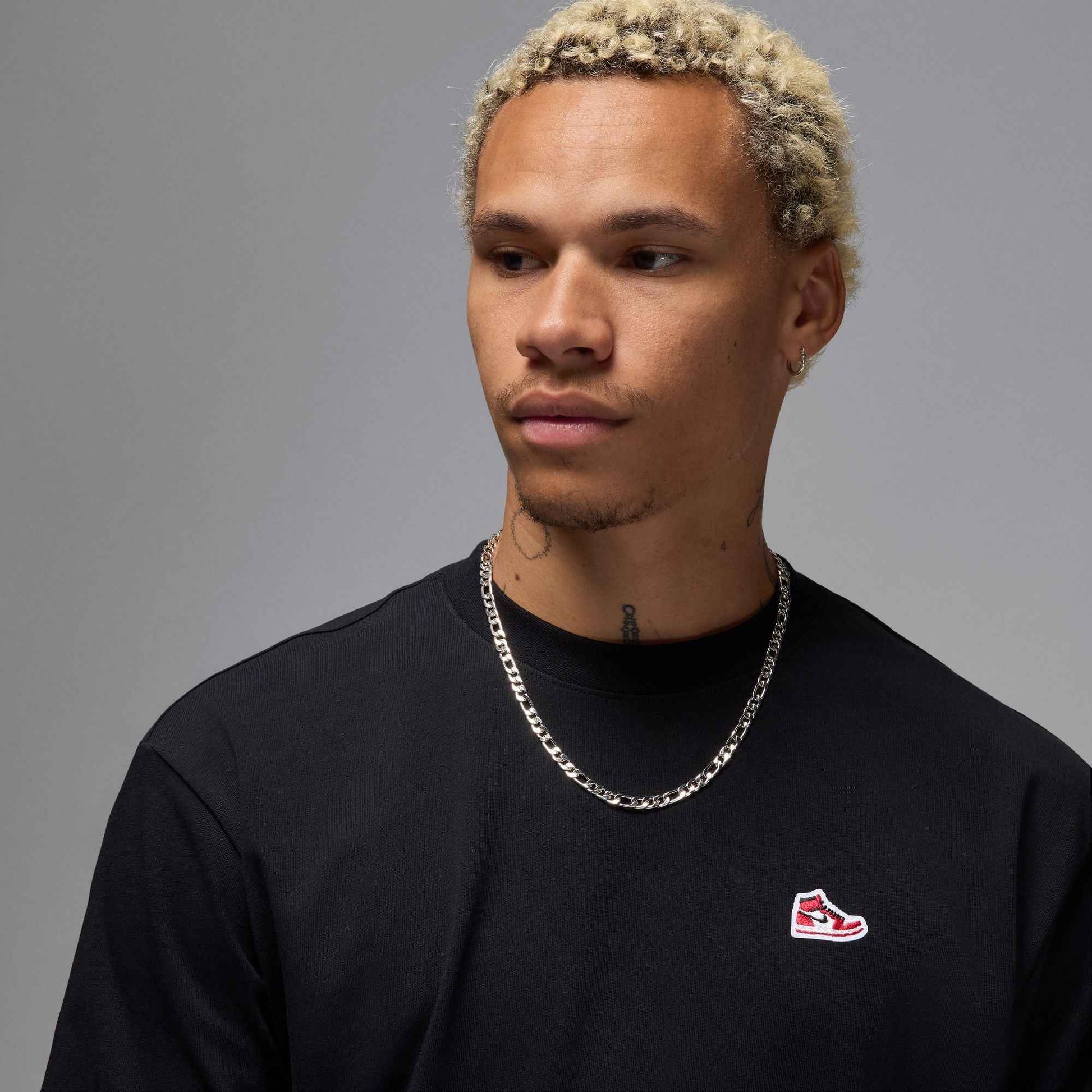 Air Jordan Mens Sneaker Patch Tee - Black