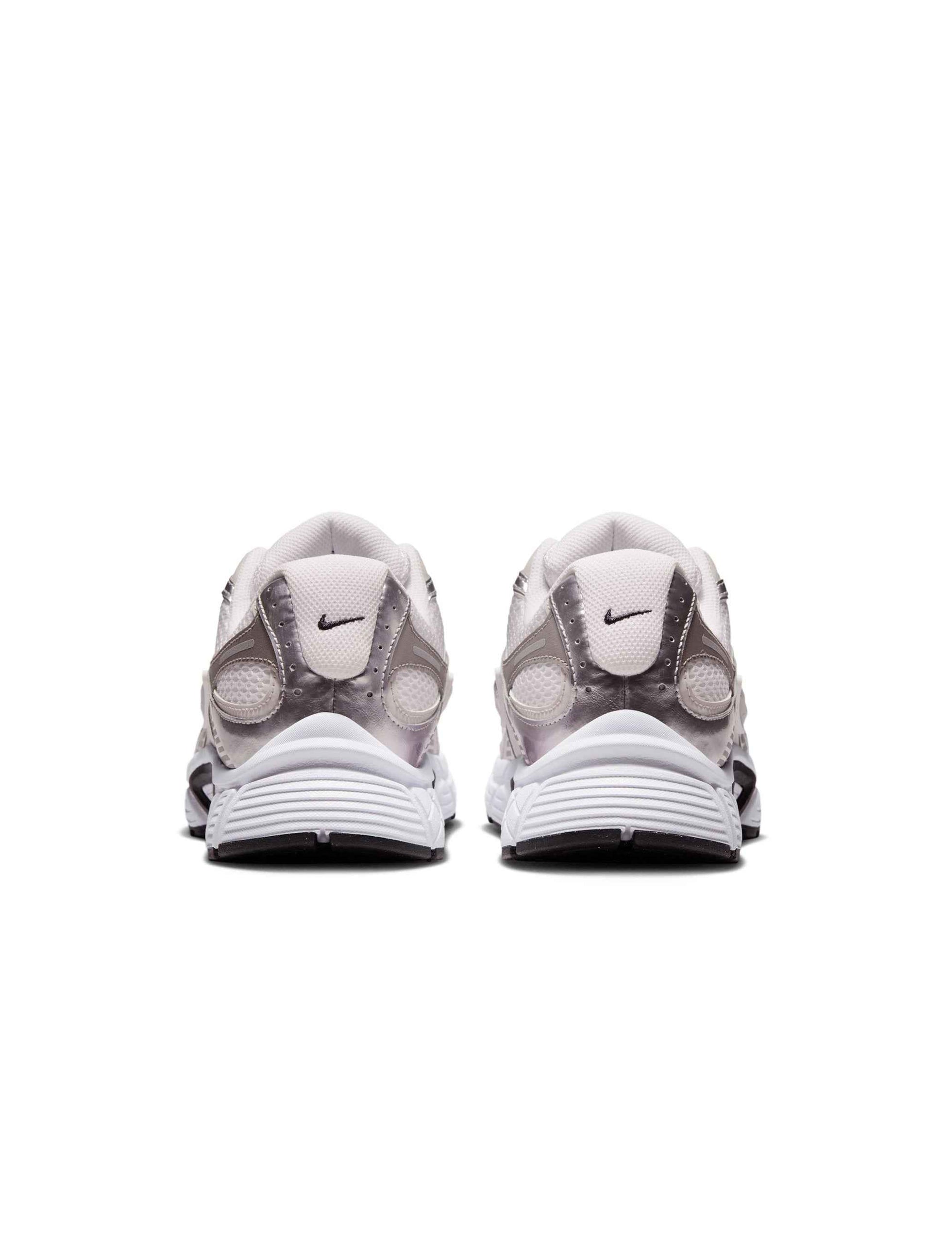 Nike Mens V5 RNR - White