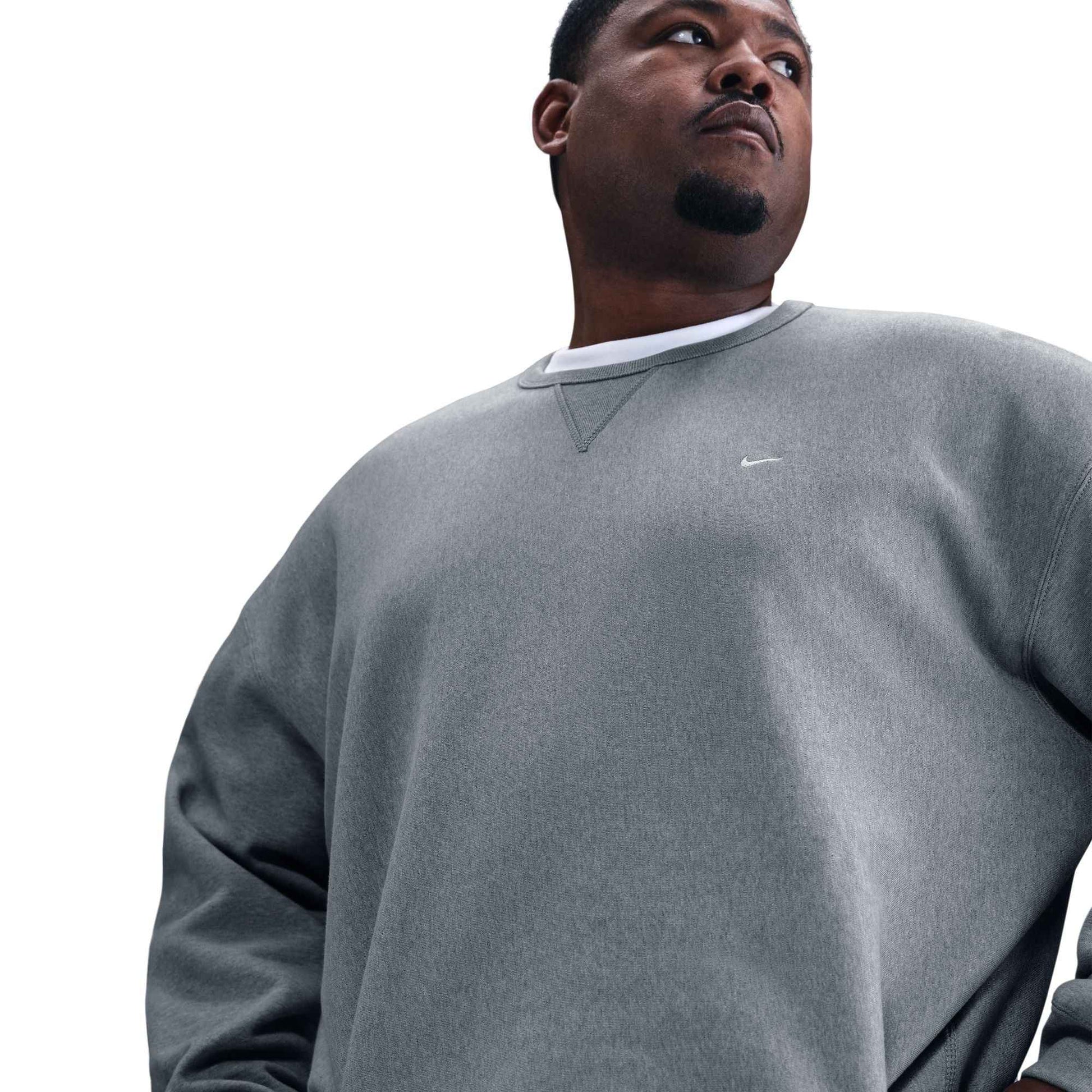 Nike Mens Heavyweight Solo Swoosh Crewneck - Dark Grey