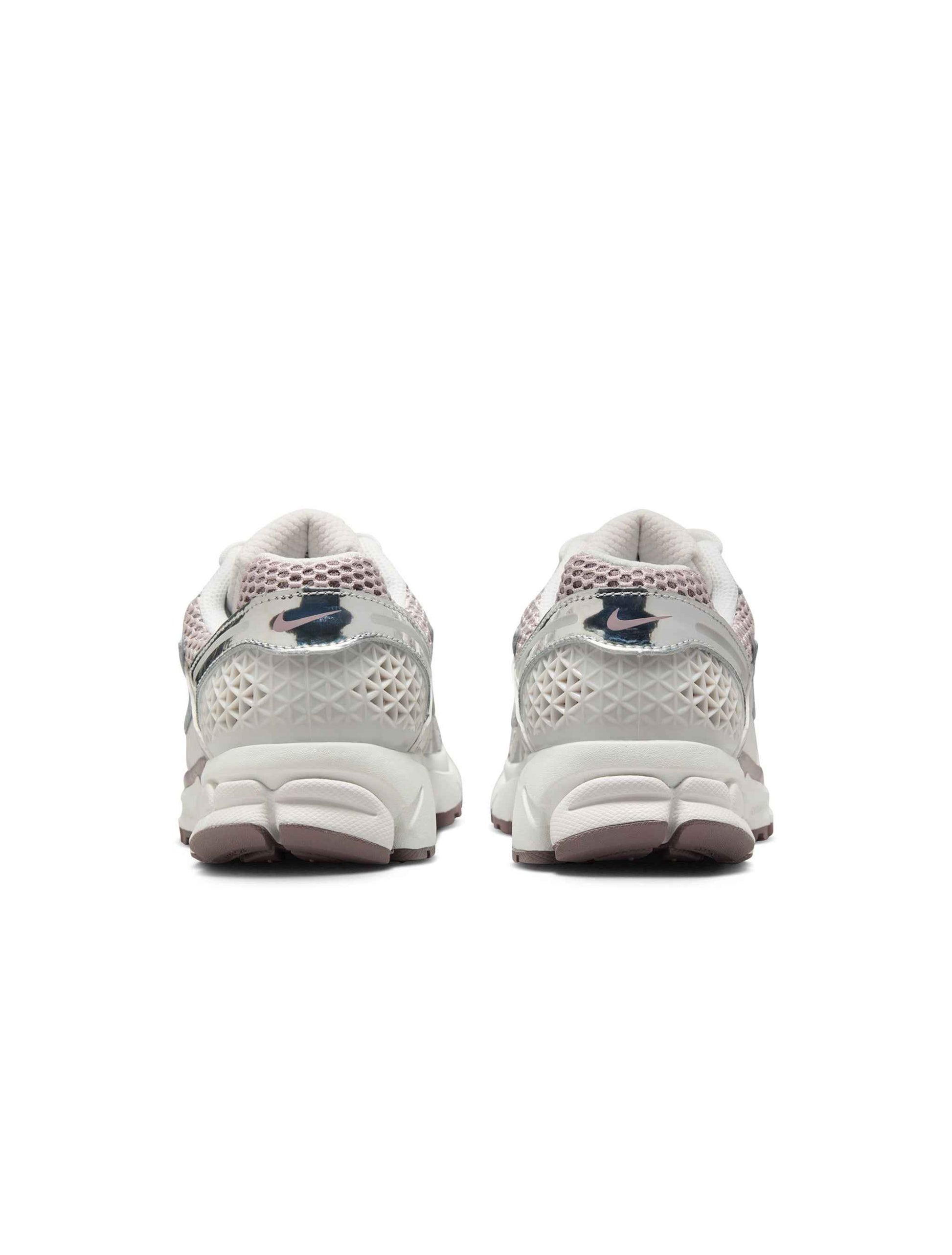 Nike Womens Zoom Vomero 5 - Vast Grey