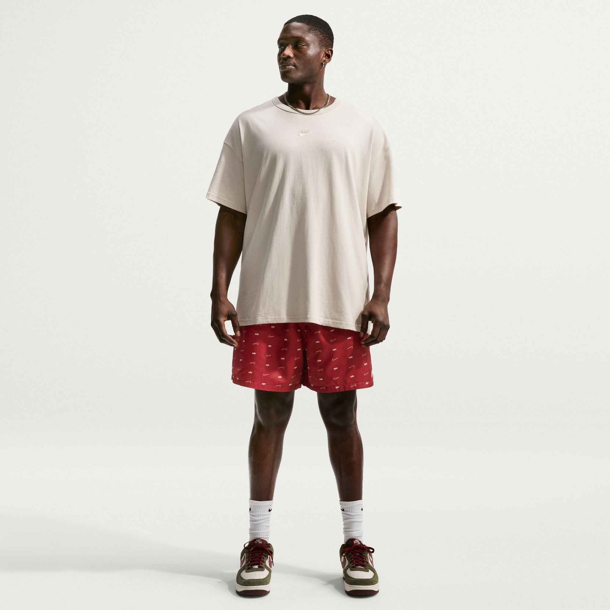Nike Mens Sportswear Club Woven Flow Shorts - Team Crimson