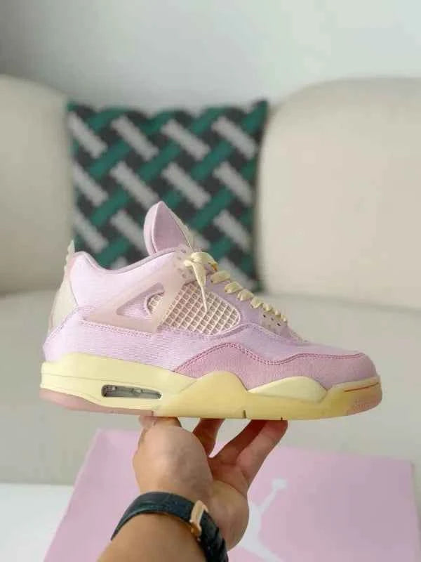 Air Jordan 4 Retro Iced Carmine Sneakers