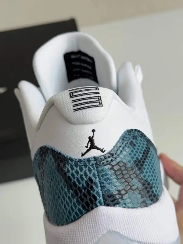 Air Jordan 11 Low “Navy Snakeskin”