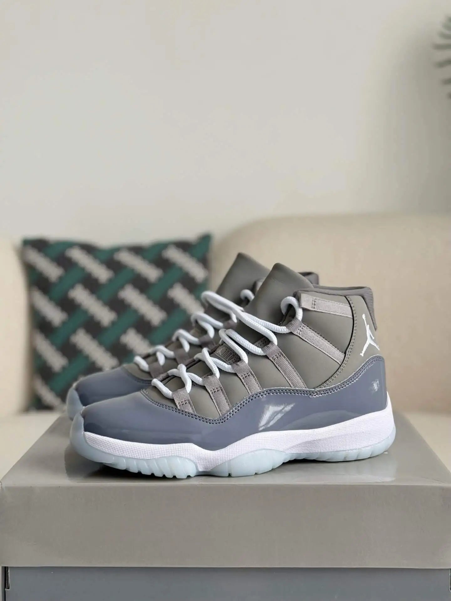 Air Jordan 11 Retro Cool Grey