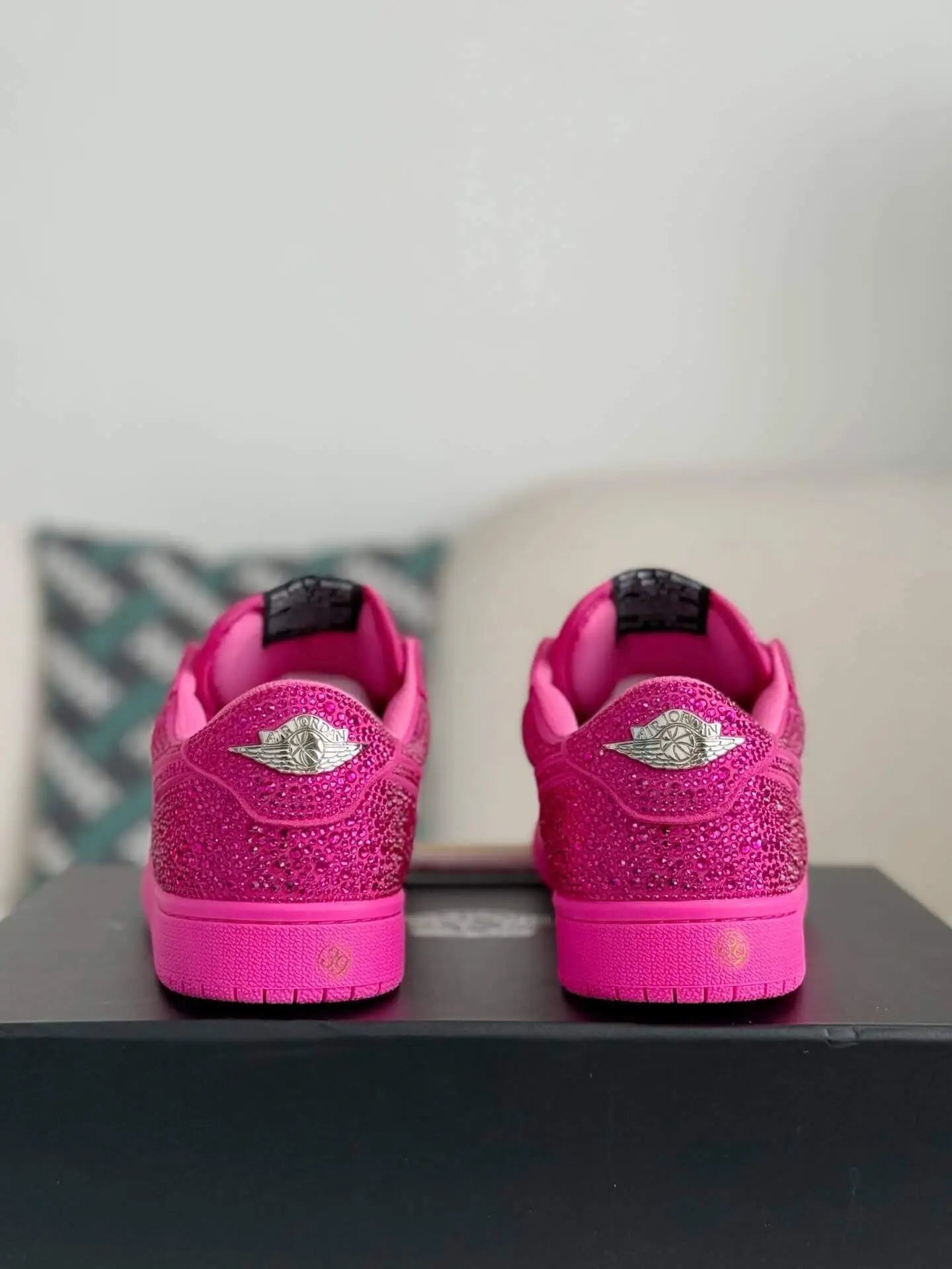 Air Jordan 1 Low “Pink Pop” Hot Pink