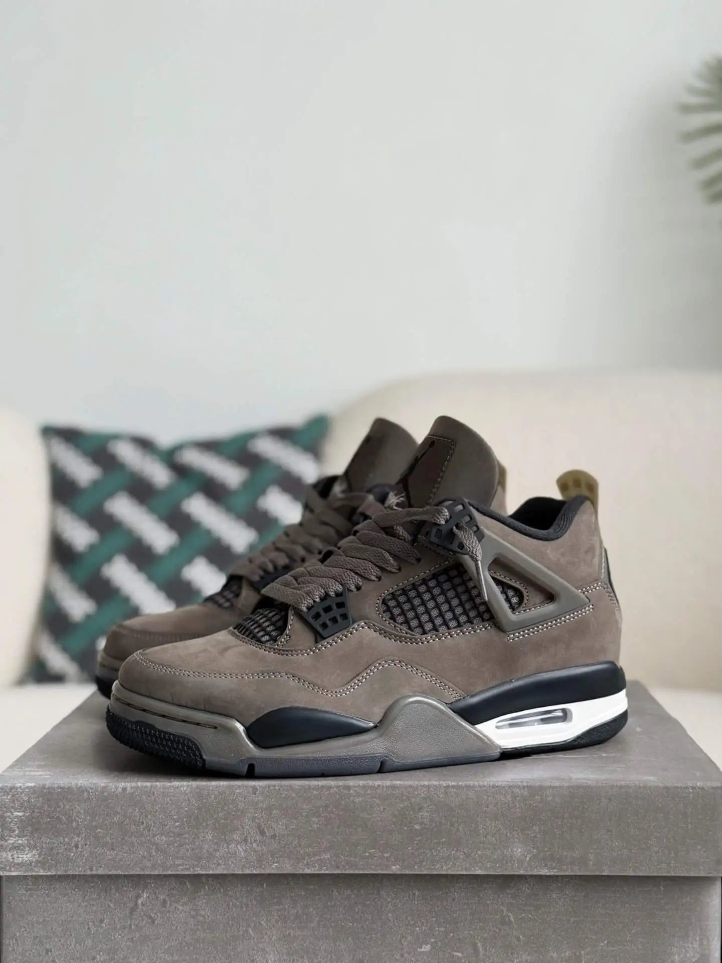 Air Jordan 4 Retro – Cave Stone – Stony Gray and Black