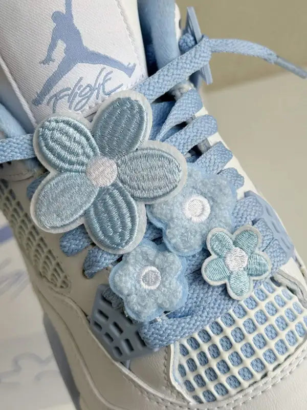 Air Jordan 4 Retro – Forget Me Not in White and light blue