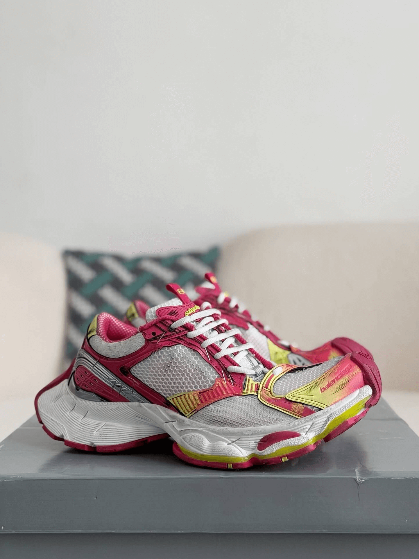 Balenciaga 10XL Sneaker – White, Pink & Yellow CUSTOM