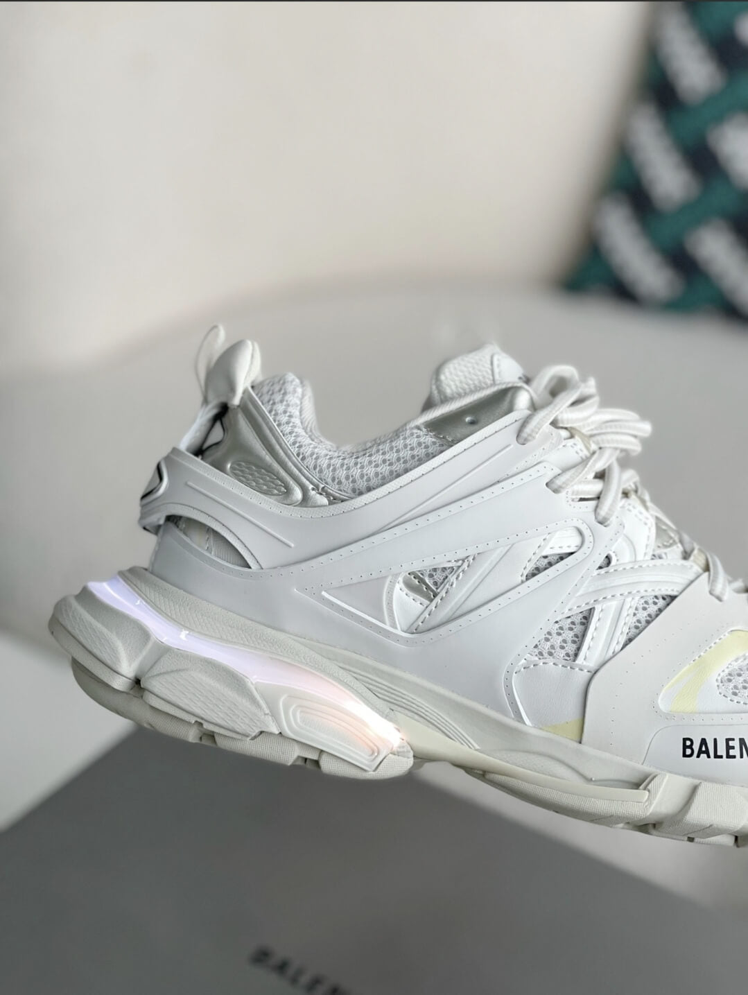 Balenciaga Track Sneaker LED – White / Light Grey CUSTOM