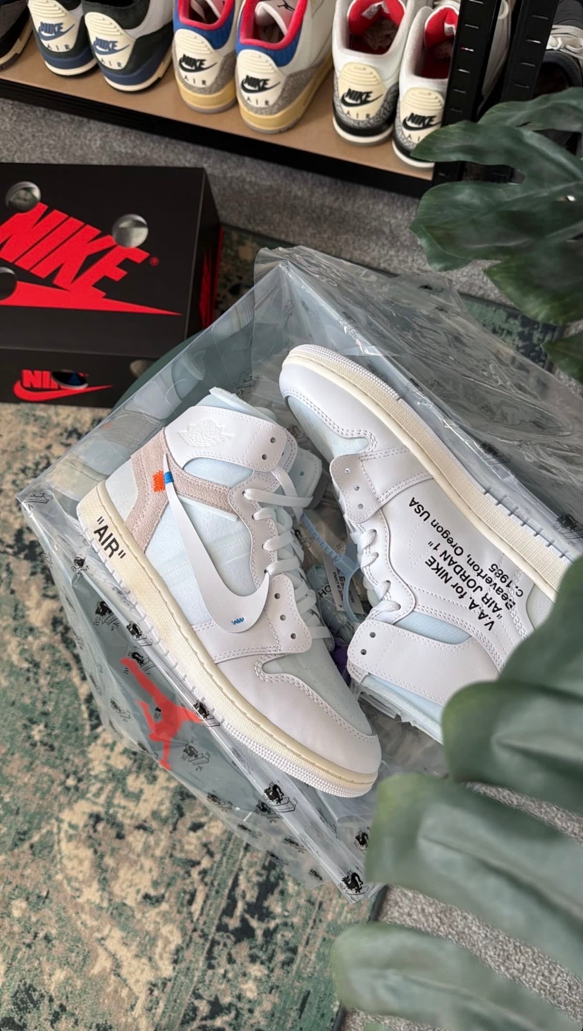 Air Jordan 1 OFF-White Virgil Abloh Sneakers