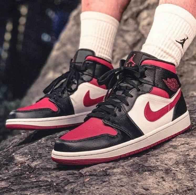 Custom Air Jordan 1 Bred Toe Sneakers SneakerNational