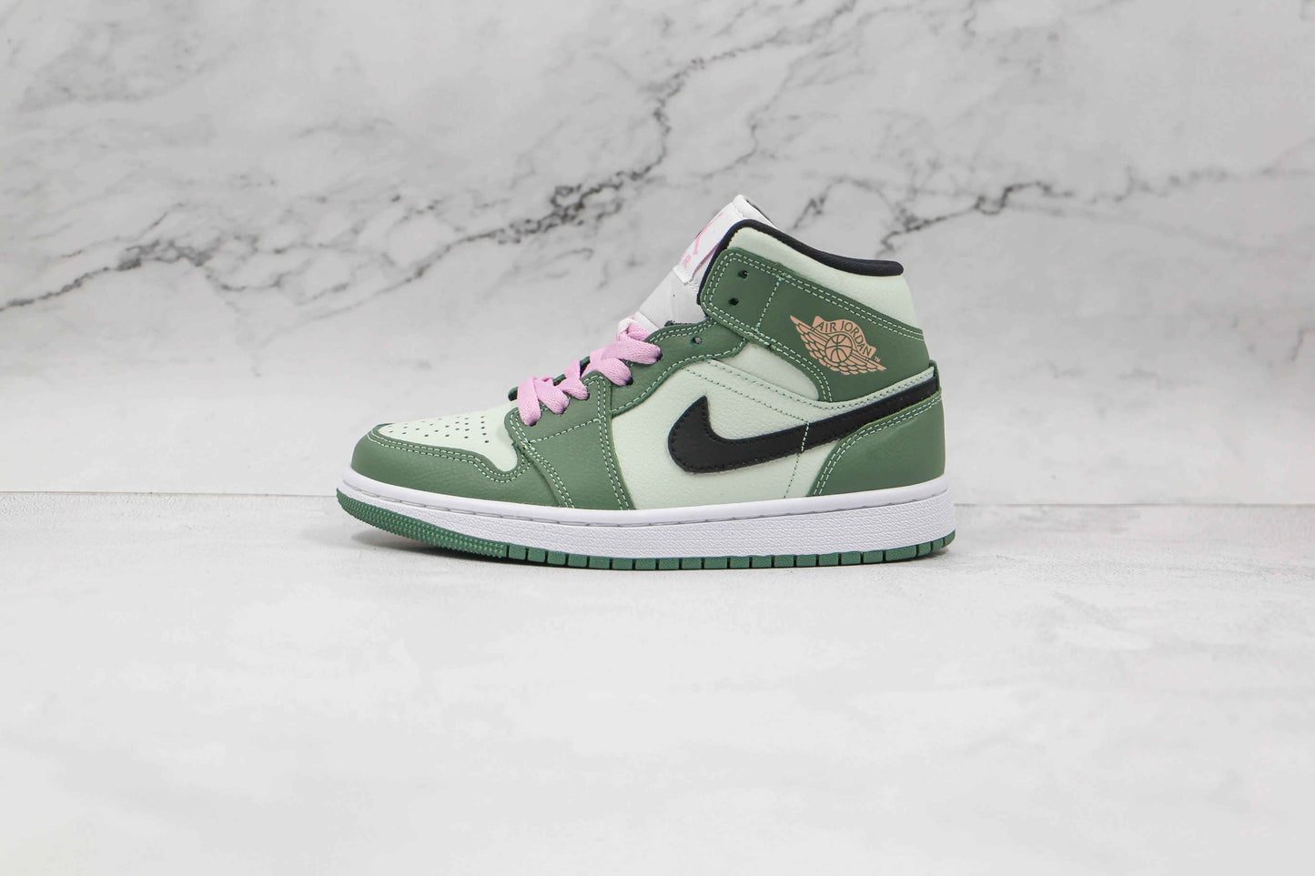 Custom Air Jordan 1 Dutch Green High Q – Unique Style and Comfort SneakerNational