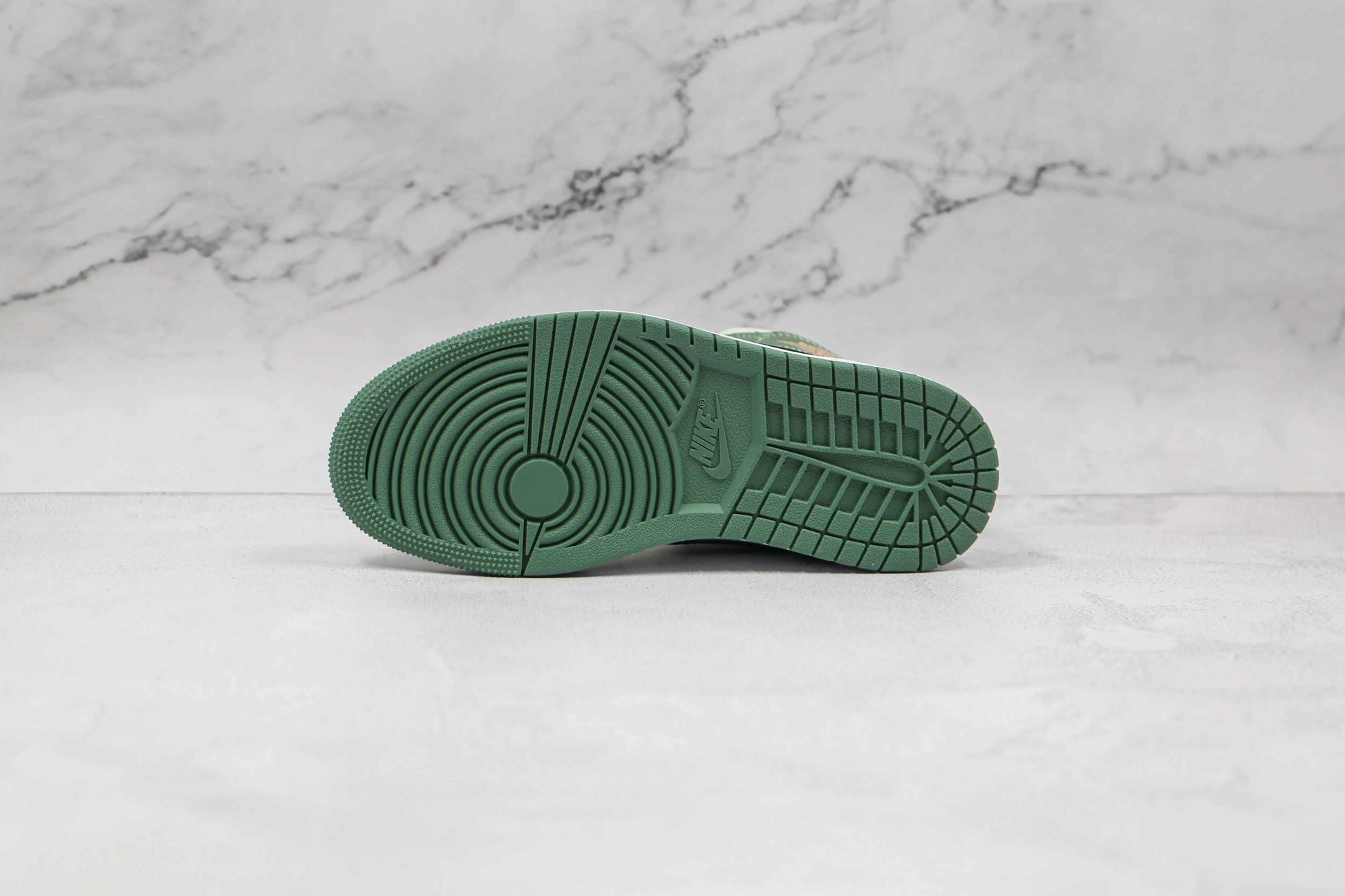 Custom Air Jordan 1 Dutch Green High Q – Unique Style and Comfort SneakerNational