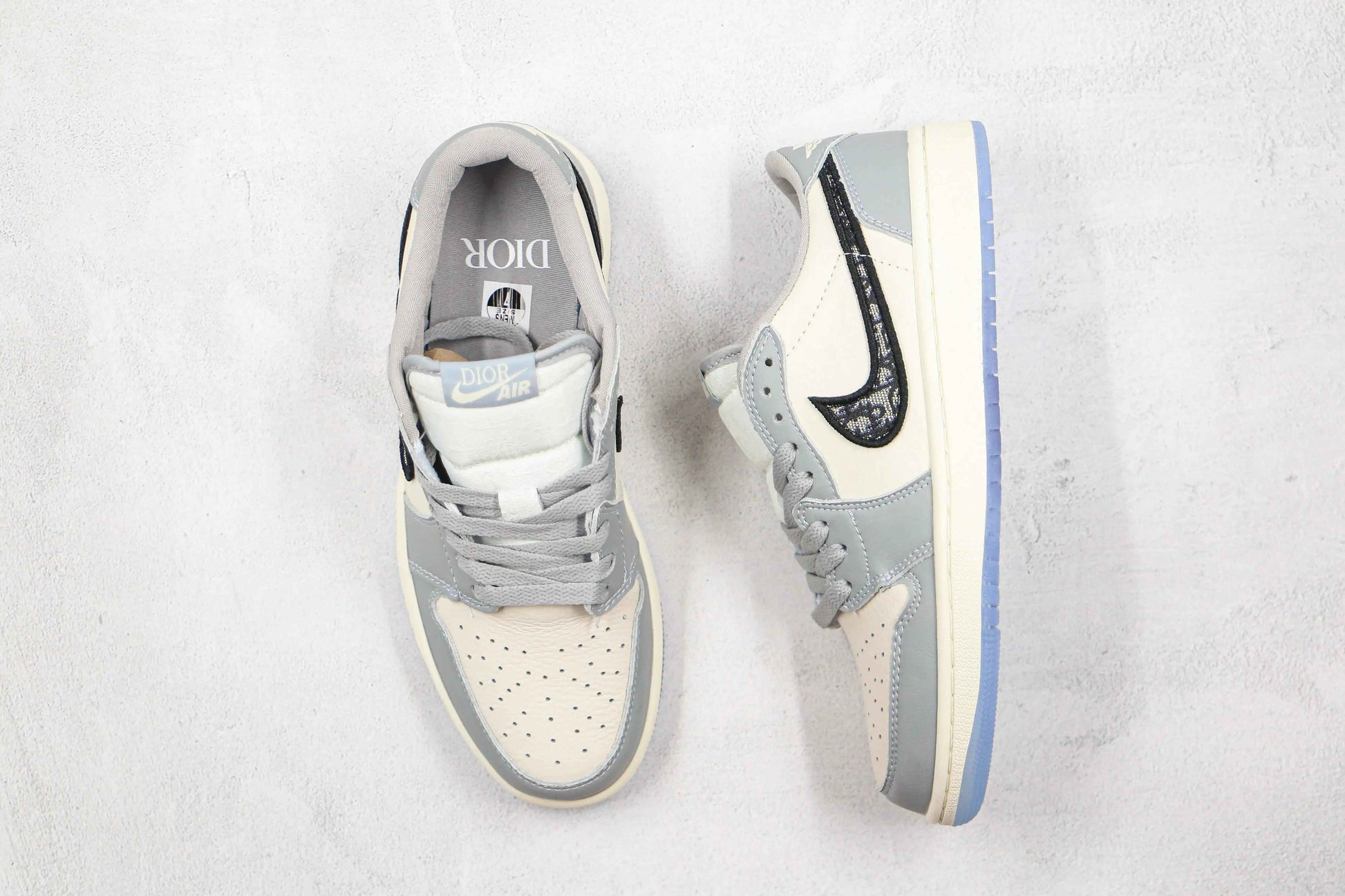 Custom Air Jordan 1 x DİOR High OG SneakerNational