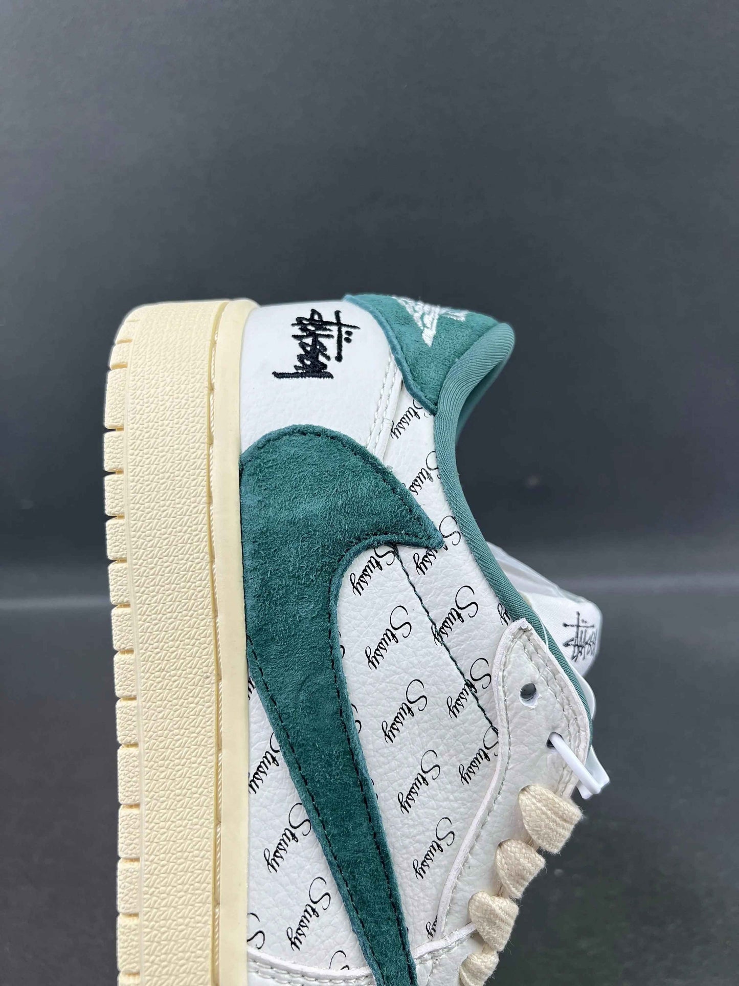 Custom Air Jordan 1 x Travis Scott x Stüssy YQ2088-669 SneakerNational