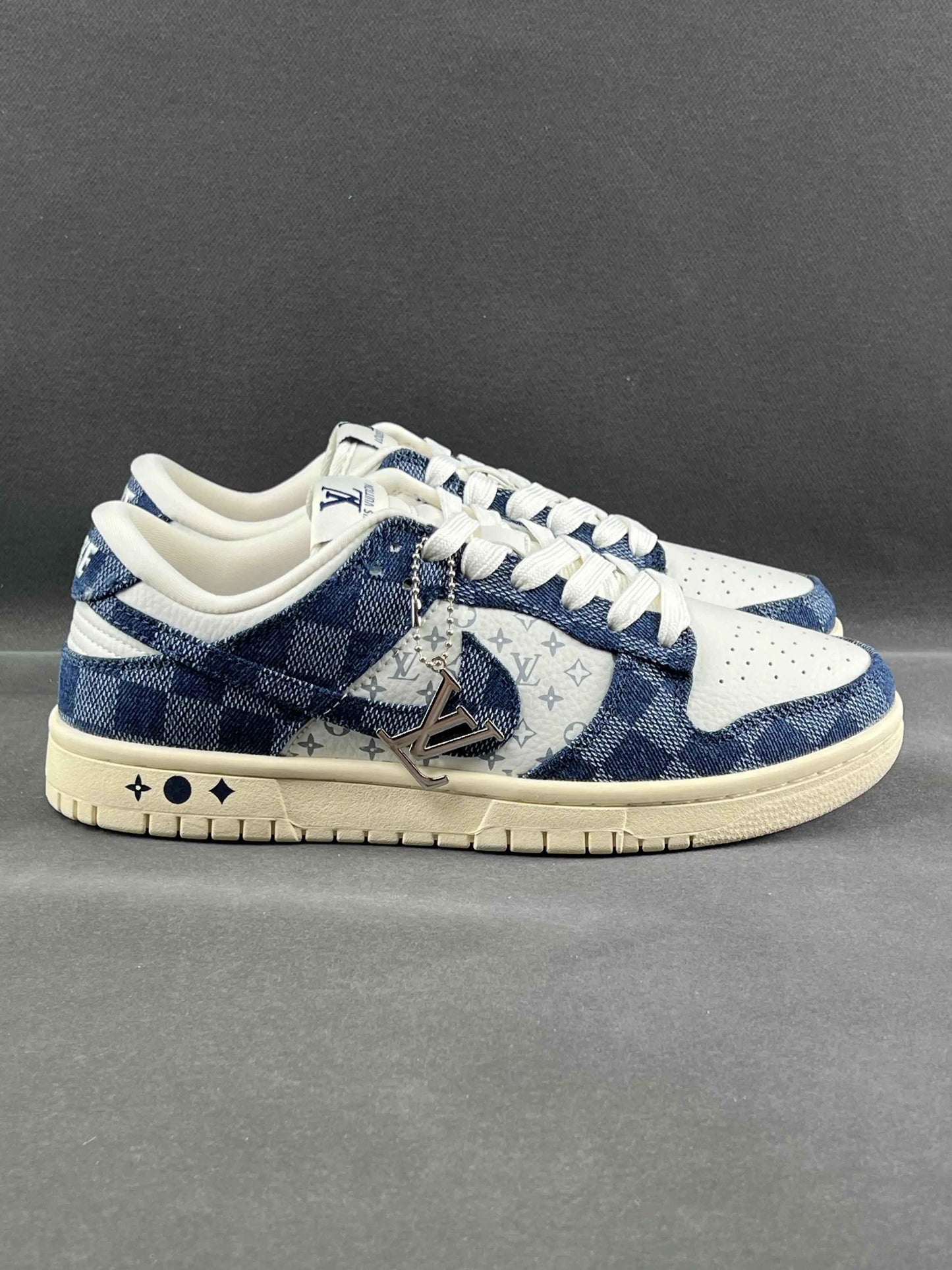 Custom SB Dunk Low x Monogram JH9310-949