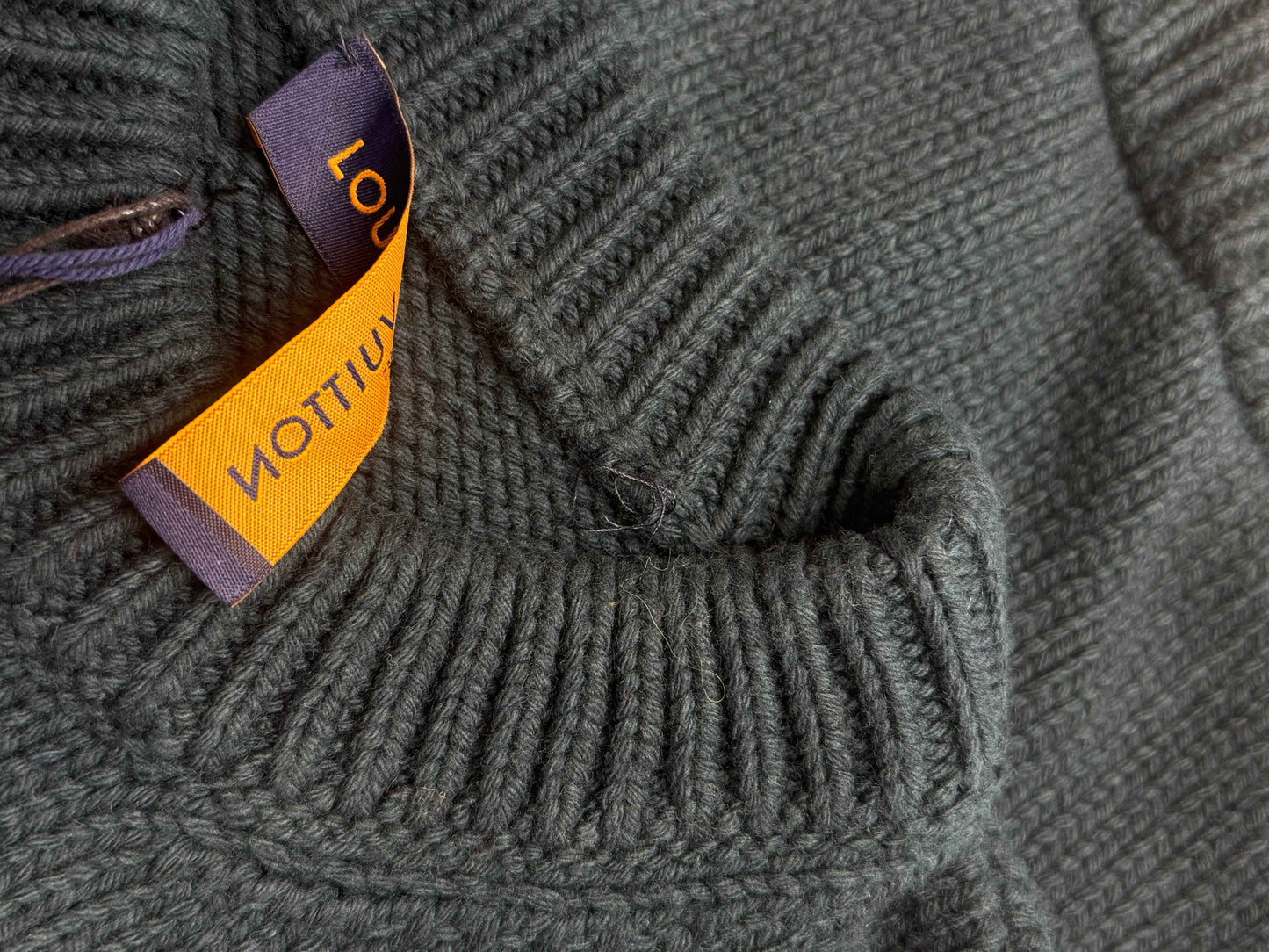 LOUIS VUITTON HANDKNIT CREWNECK SWEATER - GREEN
