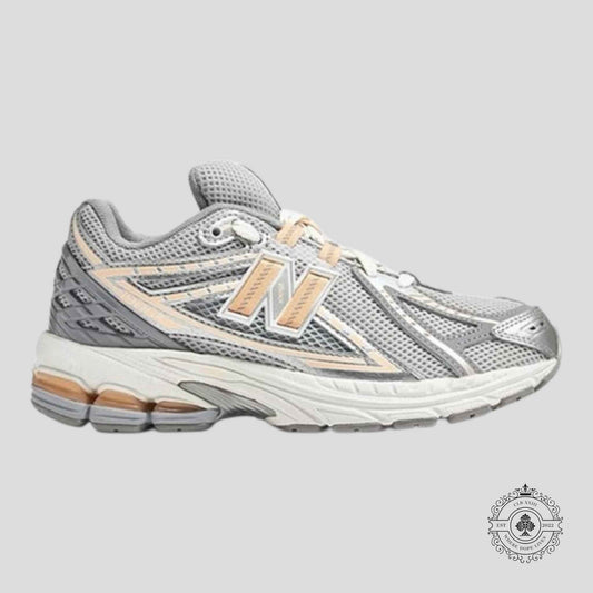 New Balance 1906R
Silver Metallic Peach (GS)
