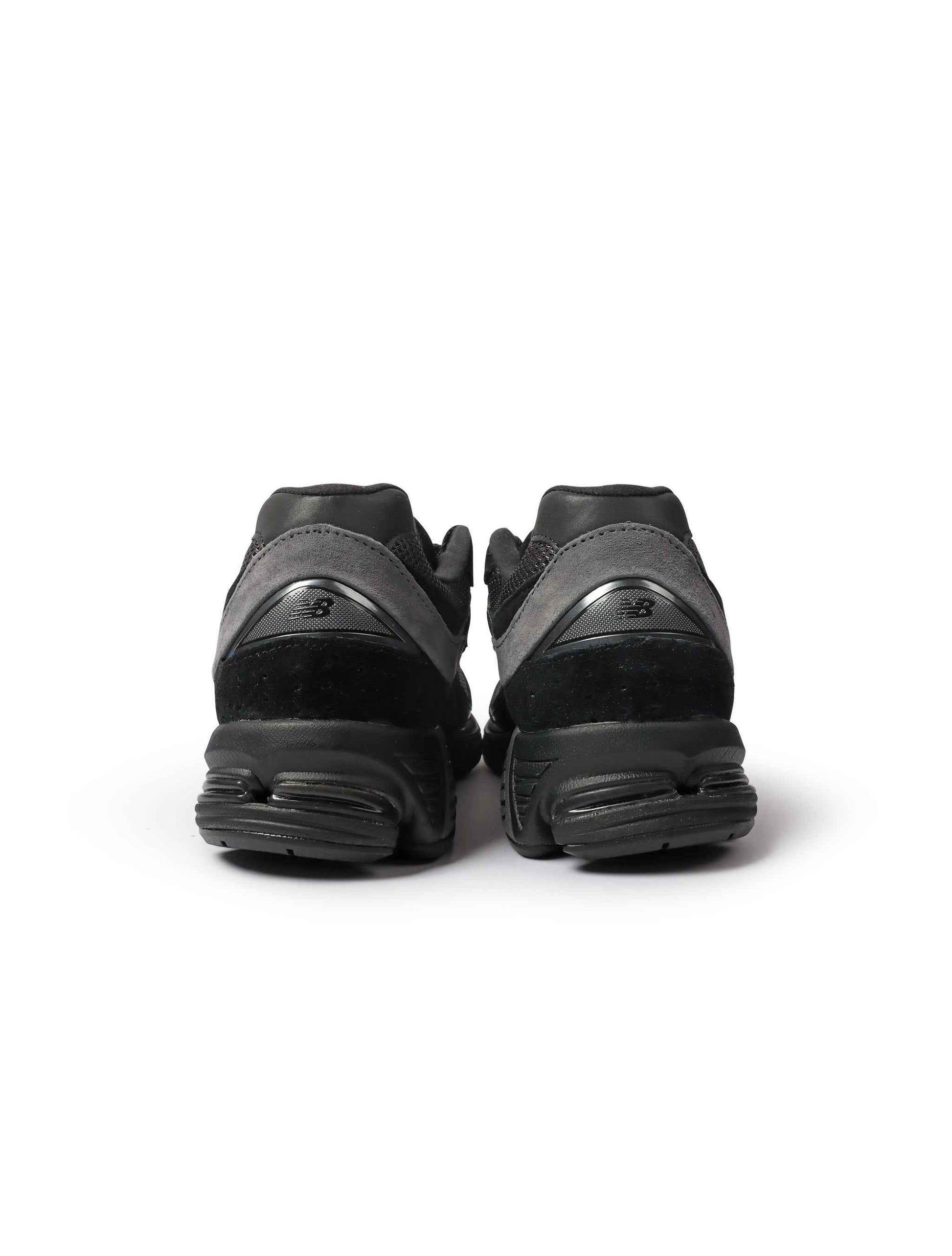 New Balance  Mens 2002R Shoes - Black