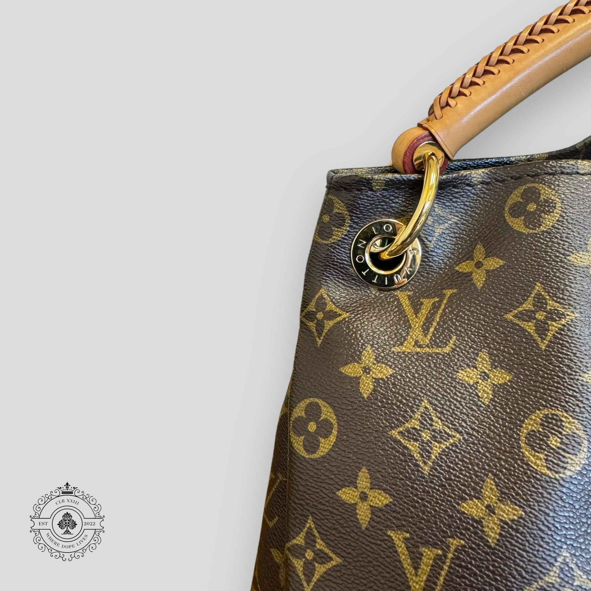 Louis Vuitton Artsy MM Handbag