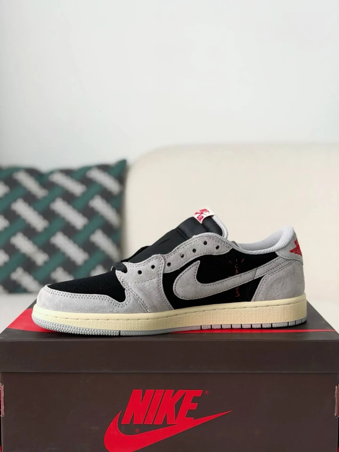 Travis Scott x Air Jordan 1 Low “Black Grey Reverse Swoosh”