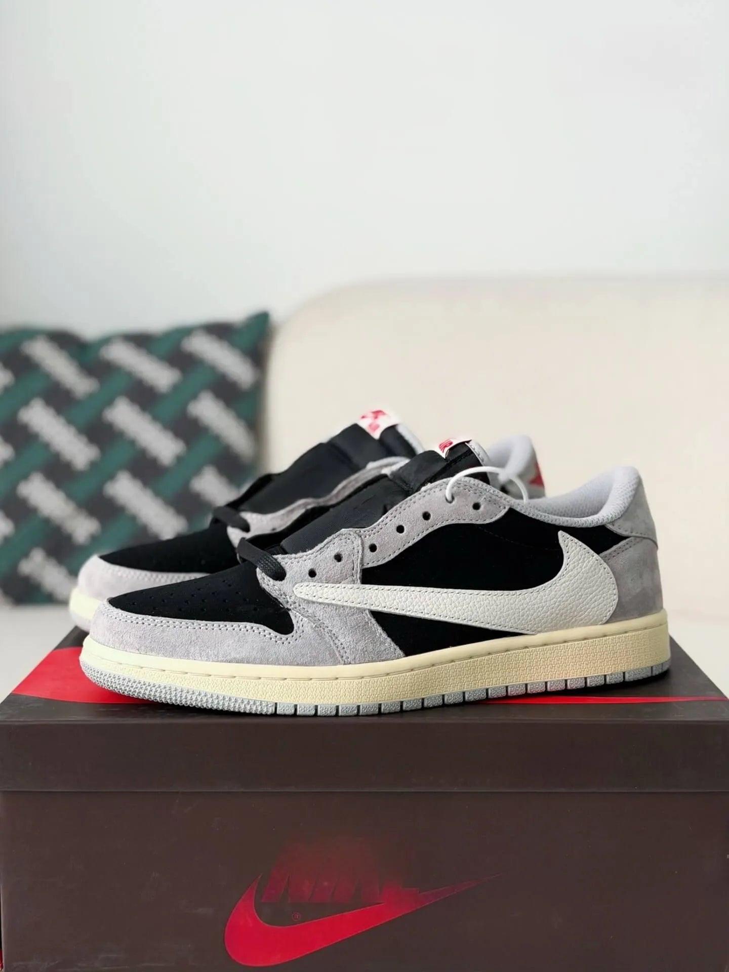 Travis Scott x Air Jordan 1 Low “Black Grey Reverse Swoosh”