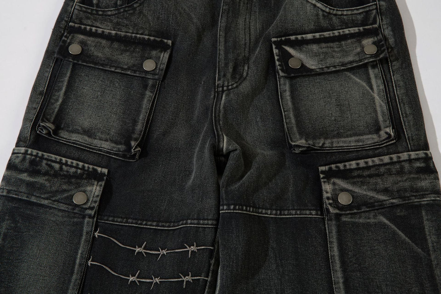 Barbed Baggy Embroidery Cargo Pants
