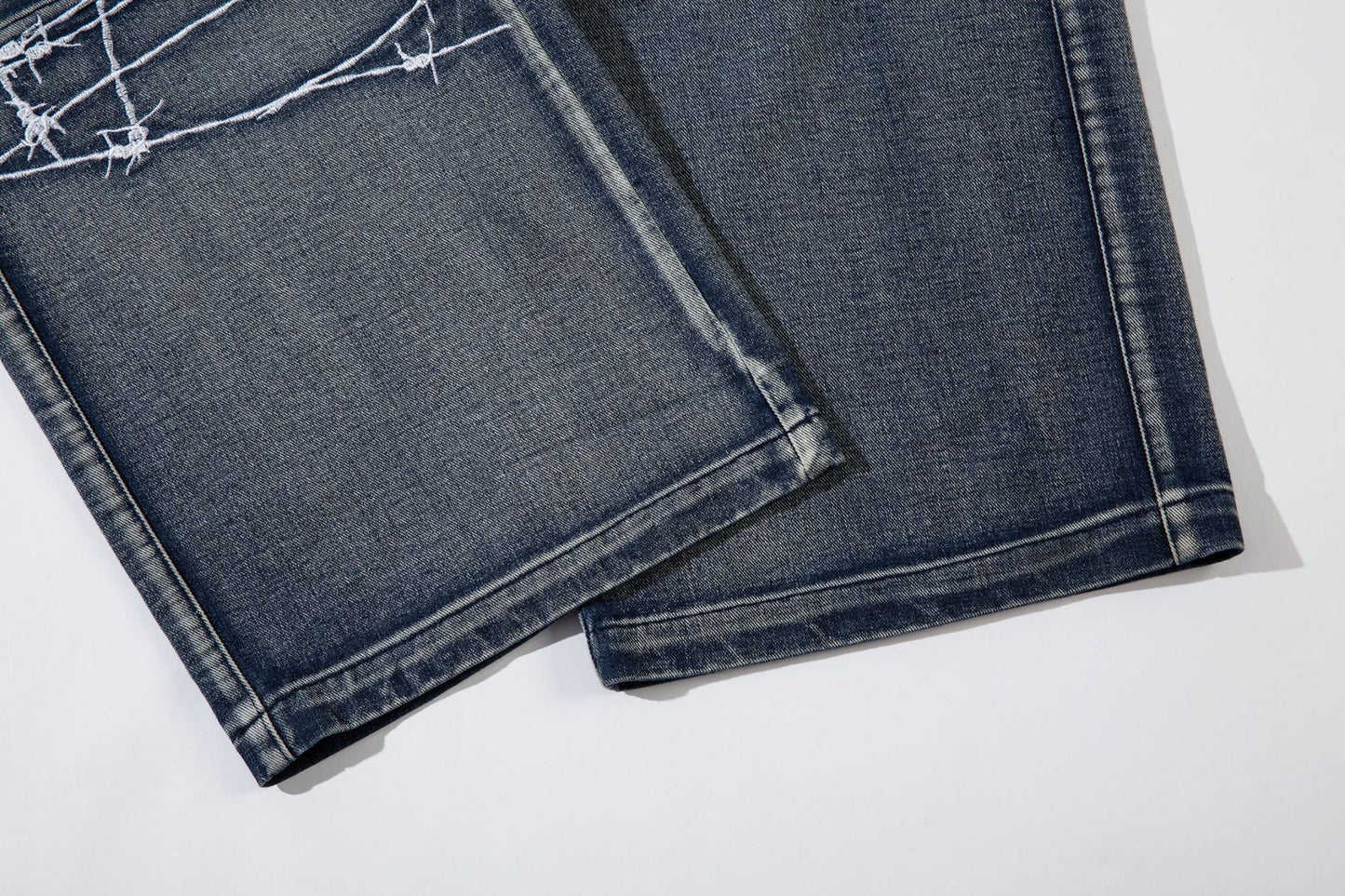 Barbed Baggy Embroidery Cargo Pants