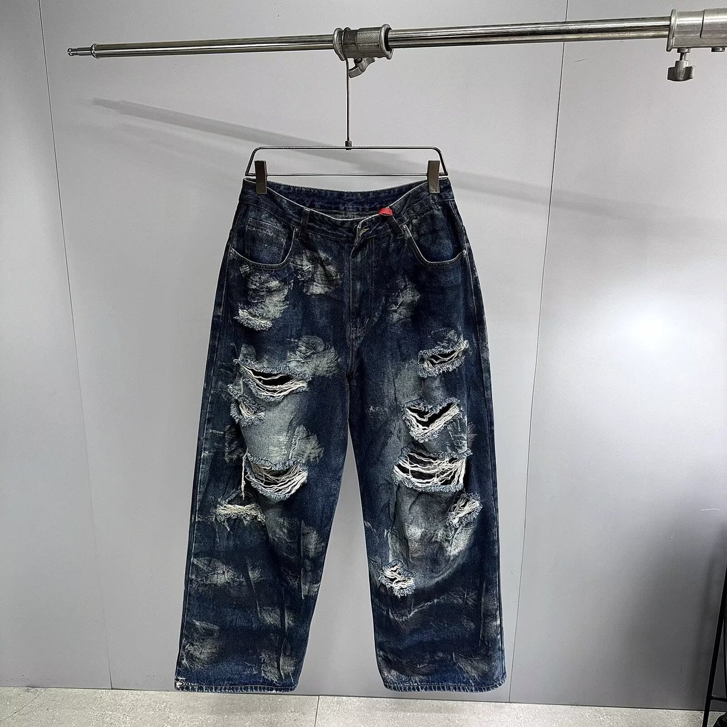 Ruin Distressed Jeans - Heavy Blue