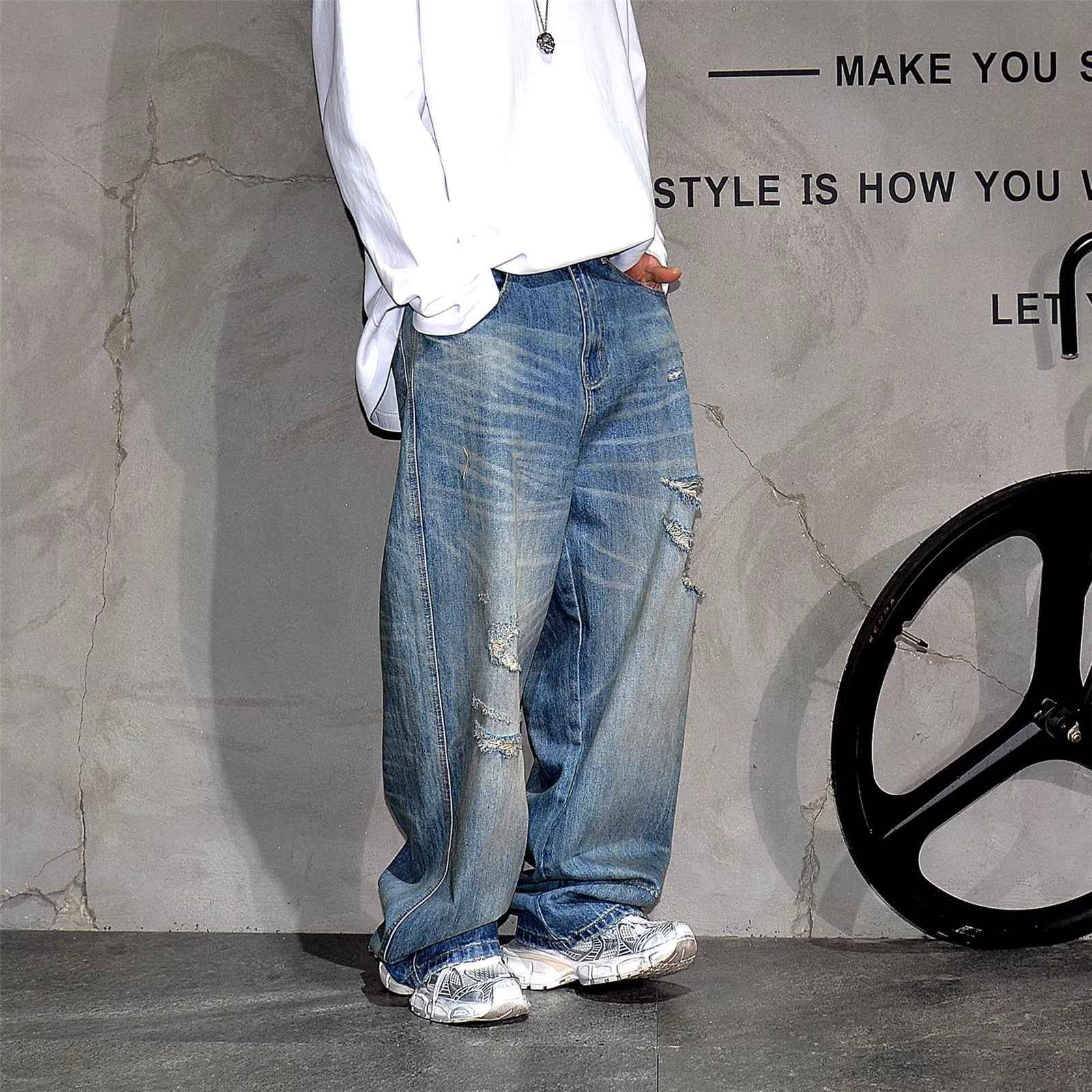 Drift Distressed Jeans - Vintage Blue