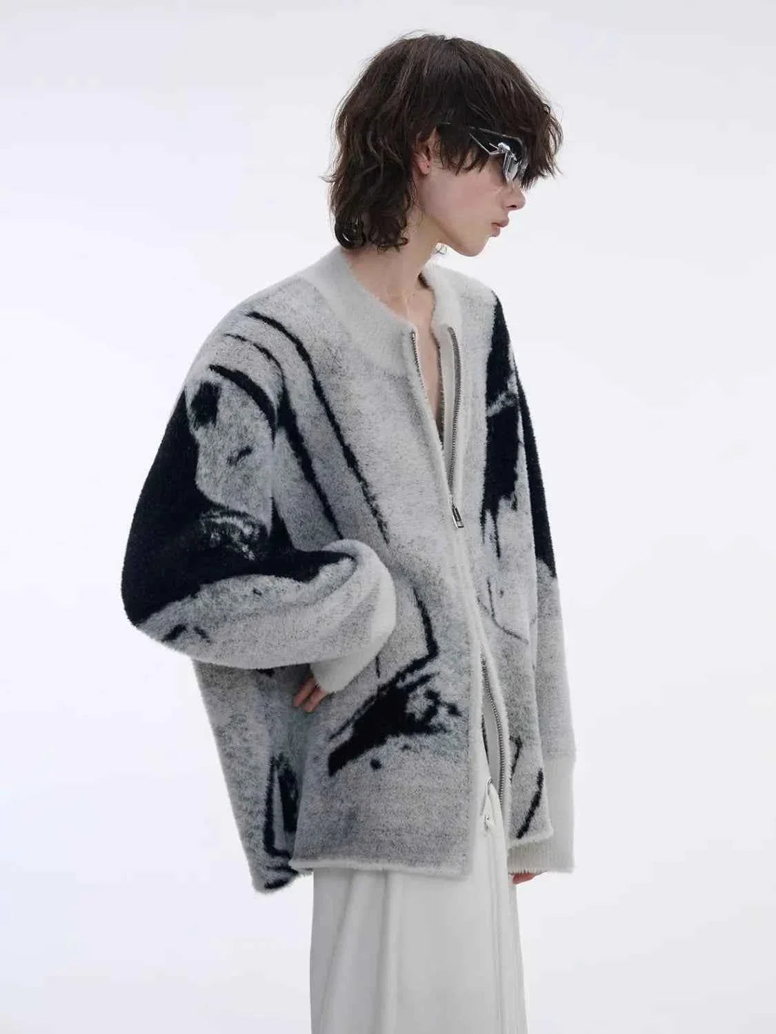 Elegant Relaxed Fit Contrast Color Knitted Sweater - Luxury Minimalist Colorblock Knit