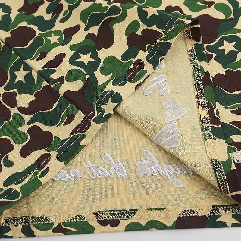 Snappy Crocodile Star Camouflage Design T-Shirt