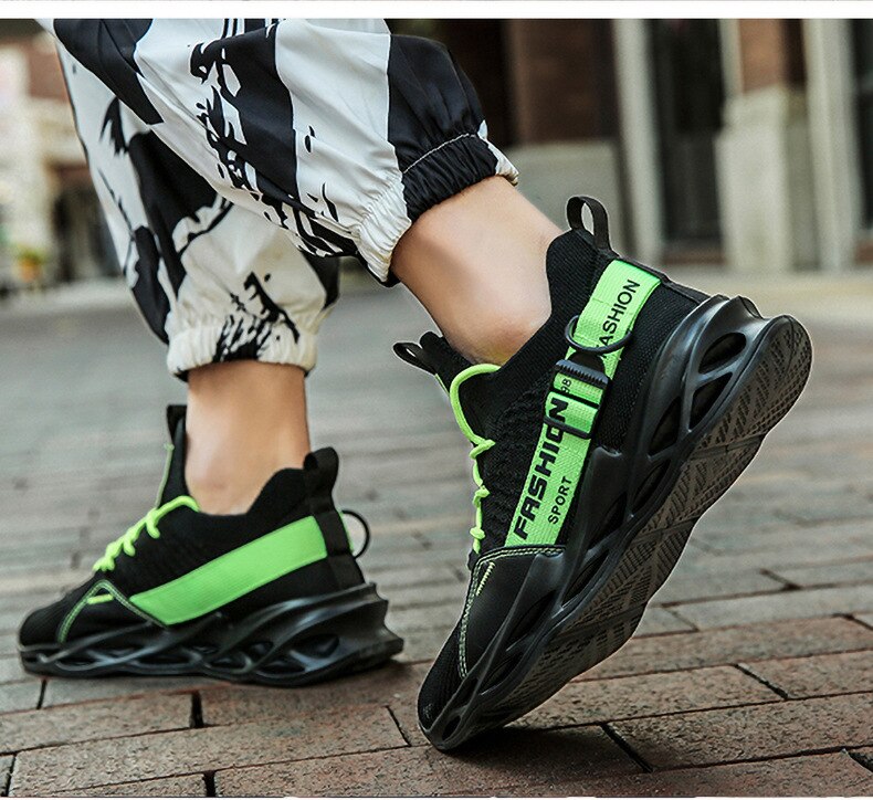 0xFash Sneakers