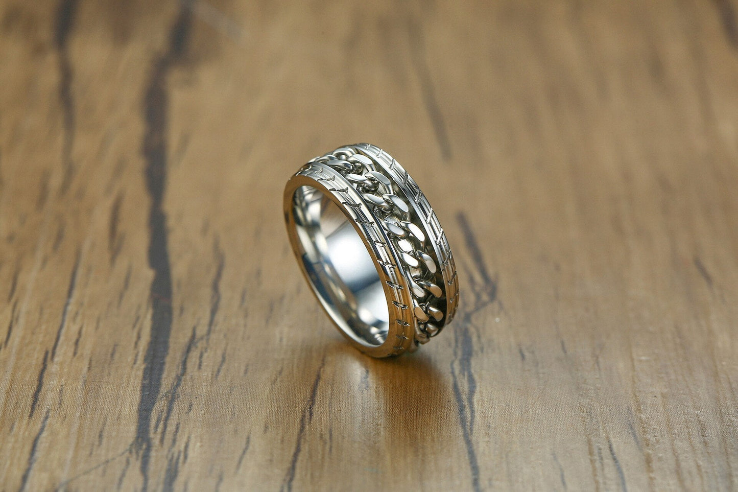 IV Spinner Ring