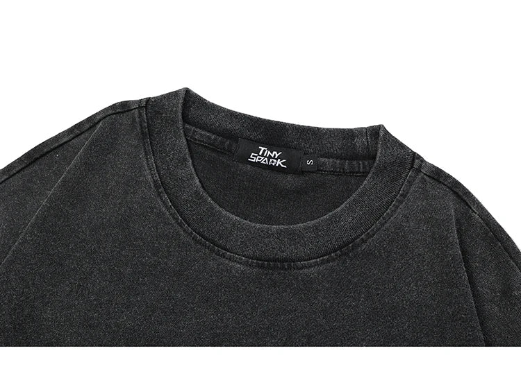 Blurry Red Face Graphic Loose T-Shirt