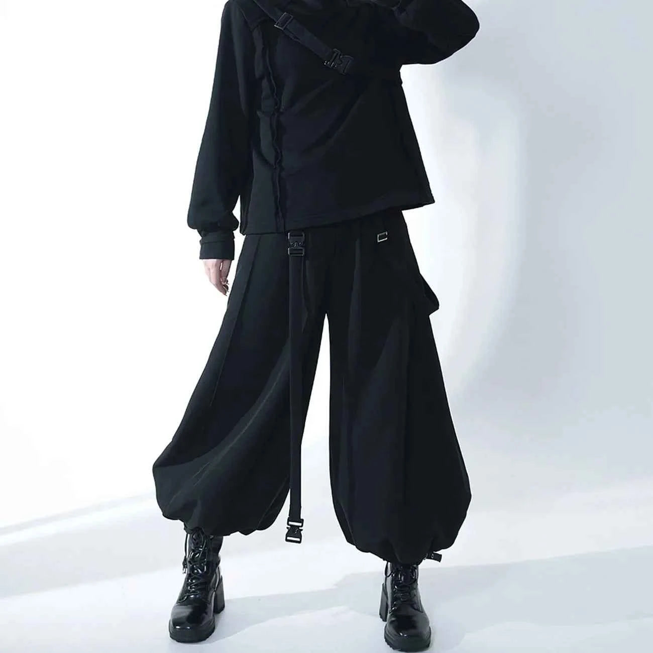 Black Tapered Loose-Fit Wide Leg Pants