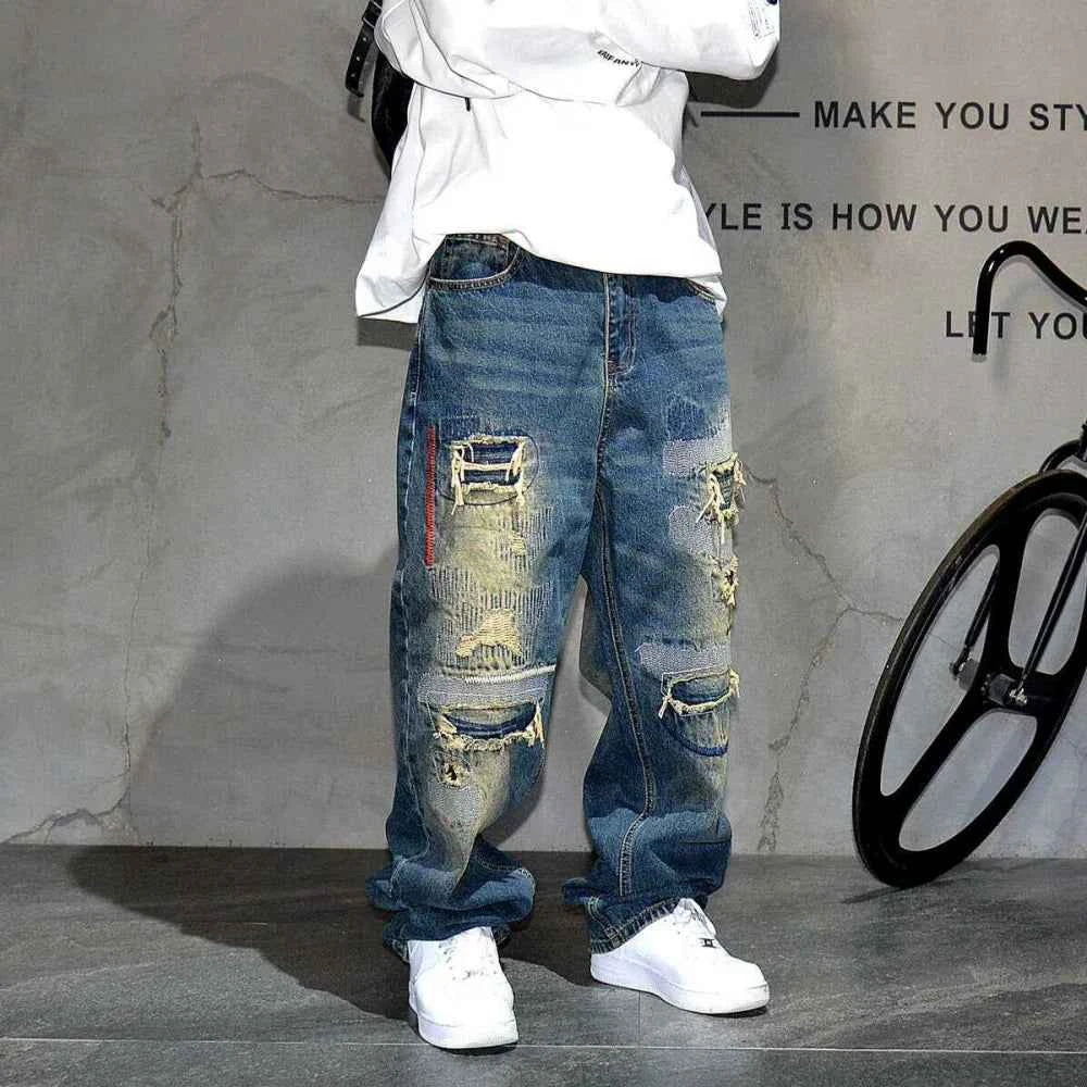 AM26 Ripped Patch Washed Jeans