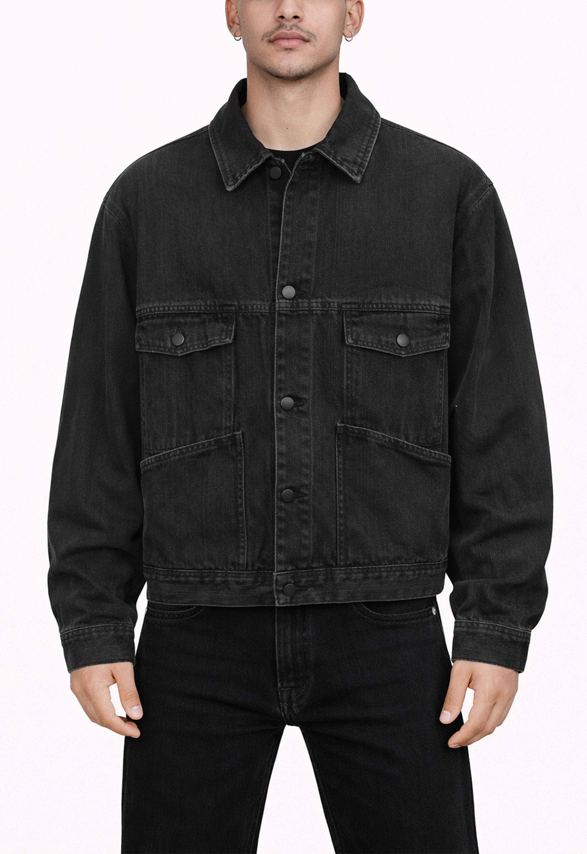 MULTI-POCKET DENIM JACKET