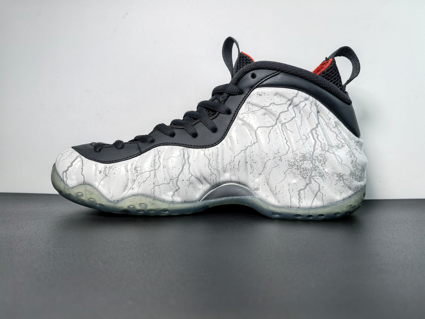 Air Foamposite One Premium “Armory Navy” AIR JORDAN
