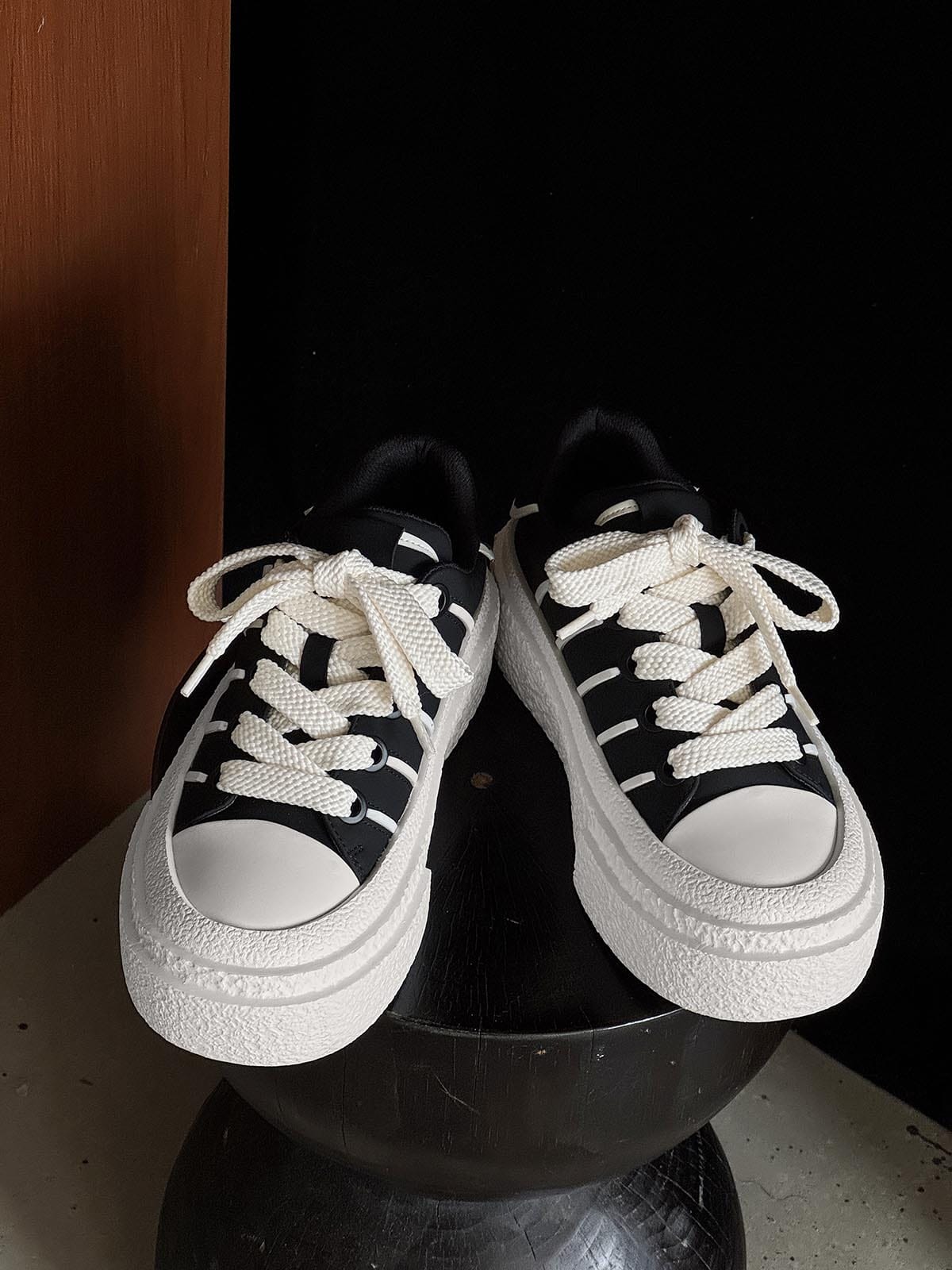 Sneakers Round Toe