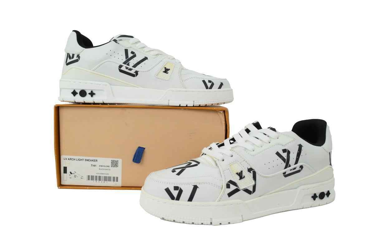 Monogram ARCH Light Sneaker