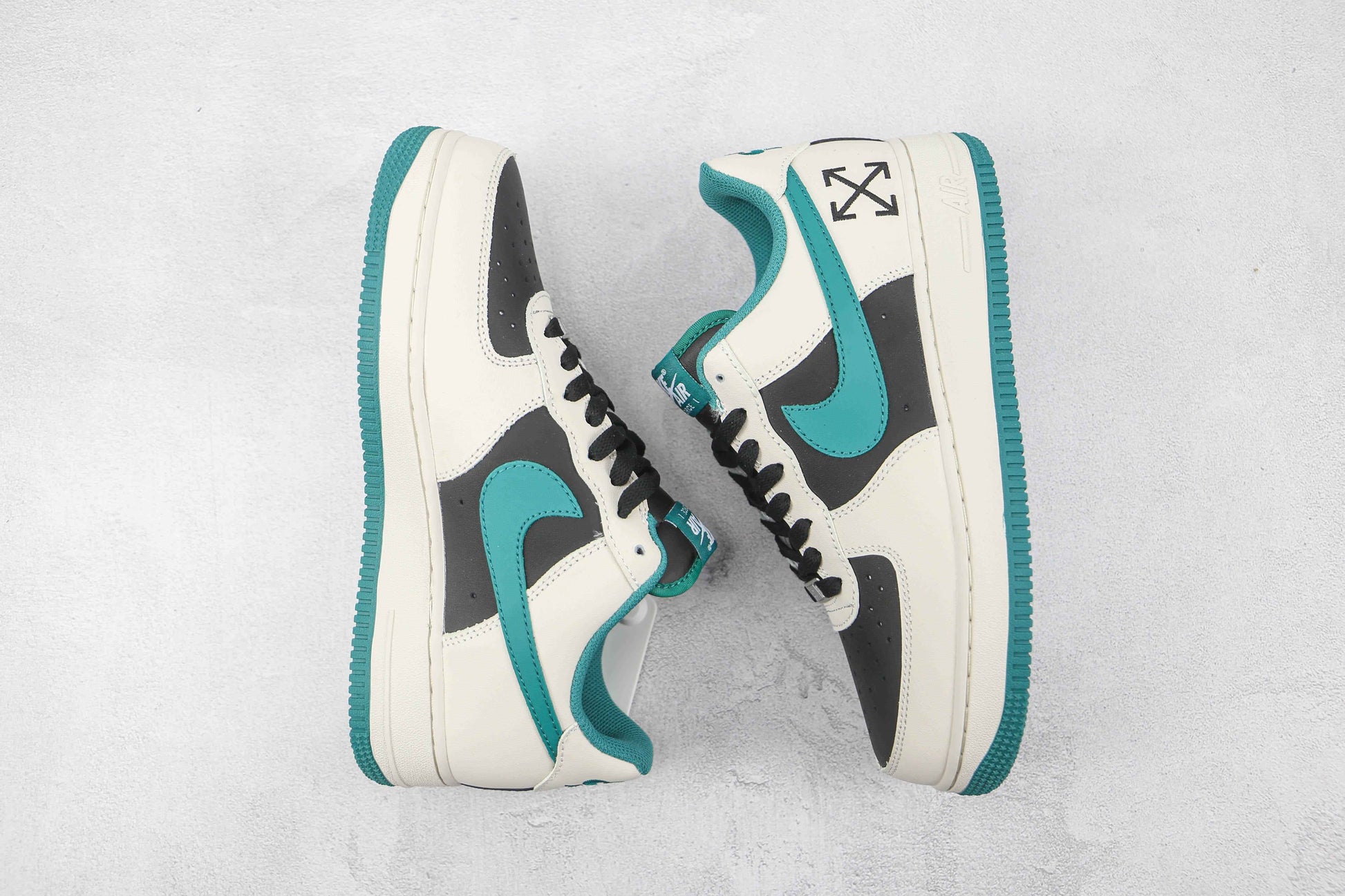Custom - Air Force High OFF W UNISEX SneakerNational