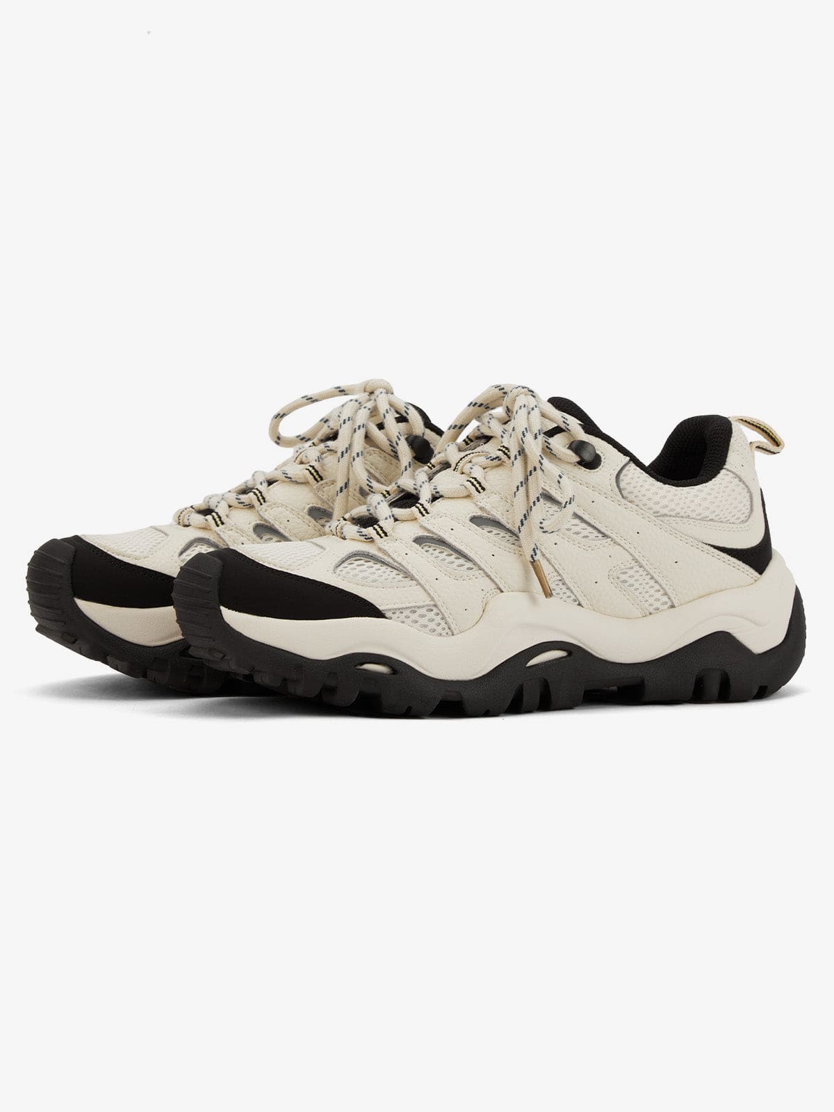 Sneakers High Street Hiking