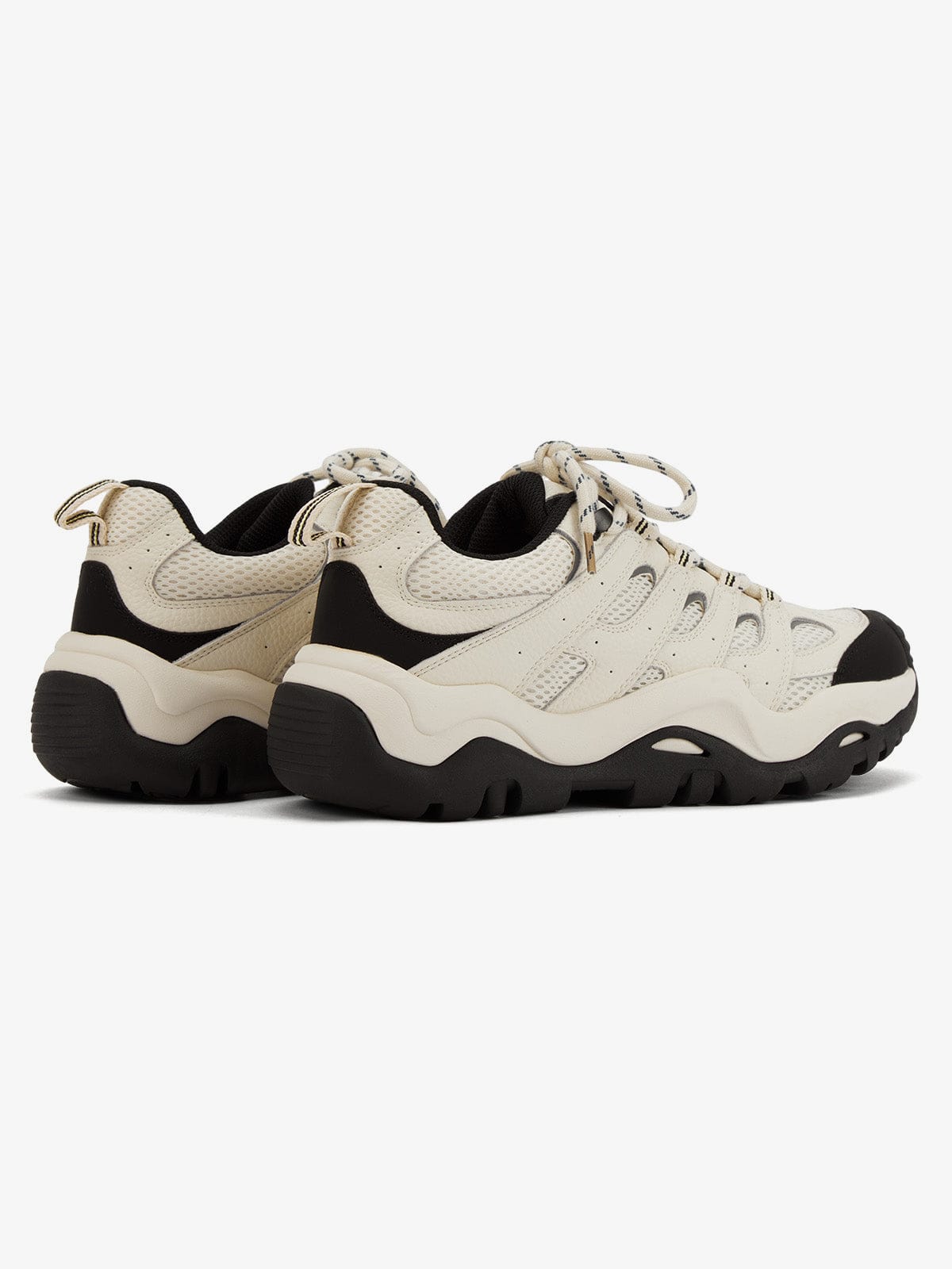 Sneakers High Street Hiking