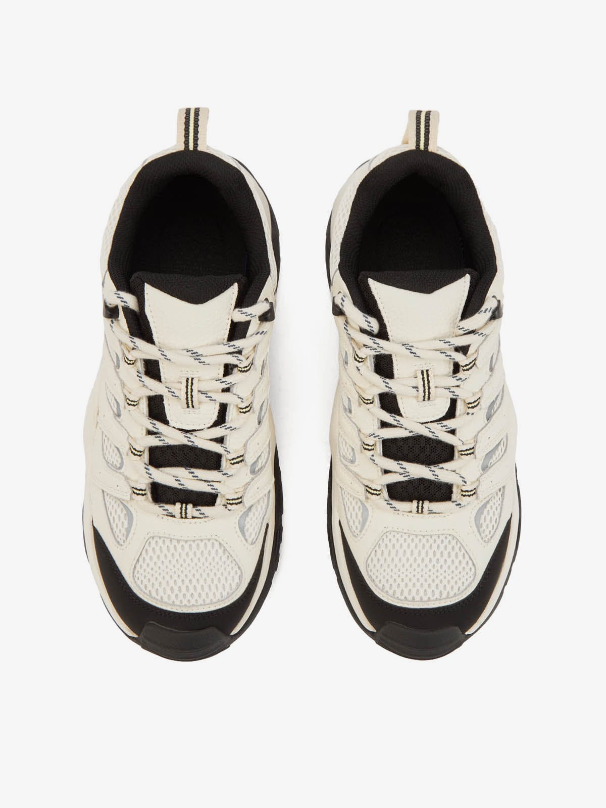 Sneakers High Street Hiking
