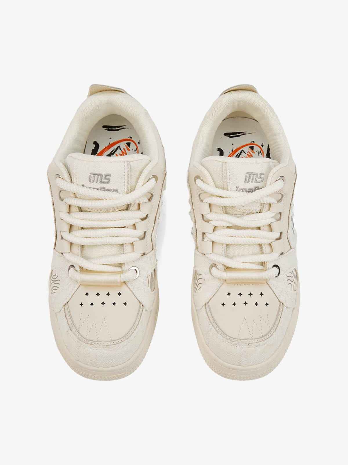 Sneakers Embroidered Letter